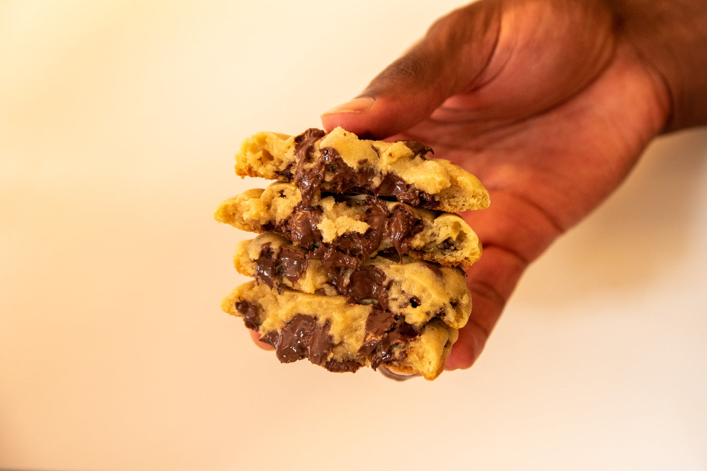 12 Chocolate Chip Cookies